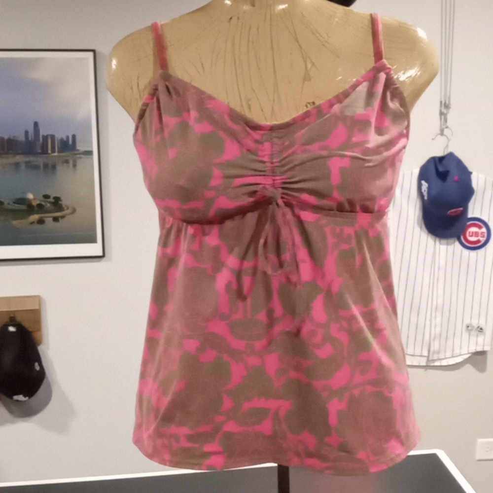 Lands End Swimming Top. 14 - Picture 6 of 6